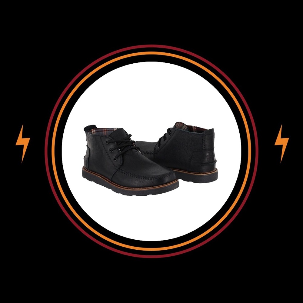 TOMS men’s Chukka Boot, black full grain